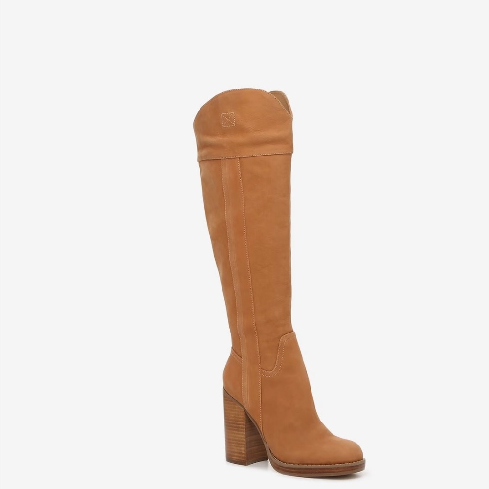 Jennifer Lopez knee high boots